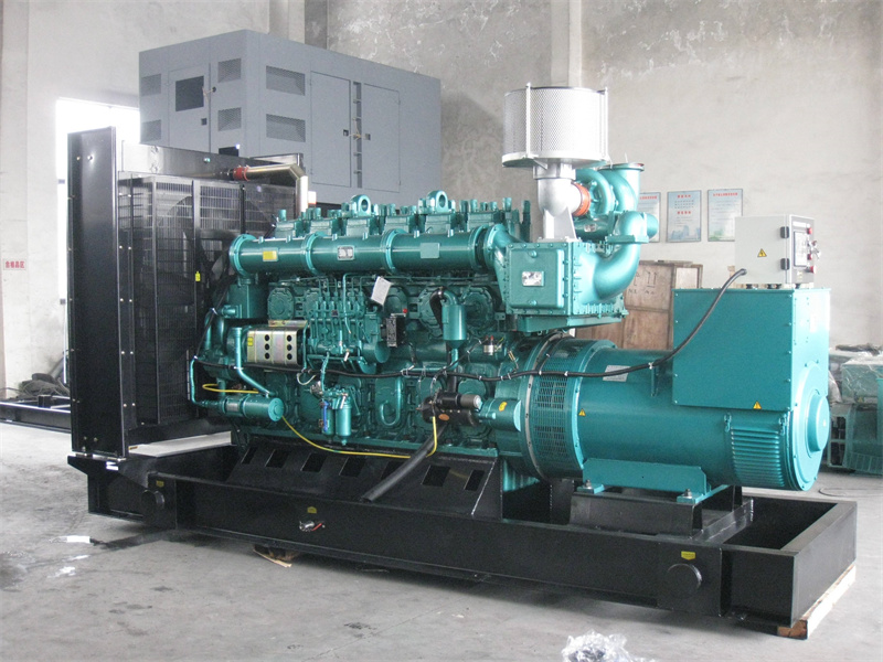 阳泉200KW 柴油发电机的油耗是多少?